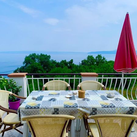 Apartments Jurkovic Ловран Экстерьер фото